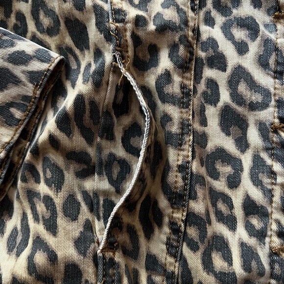 Judy Blue Cheetah Jean Jacket - Picture 7 of 7